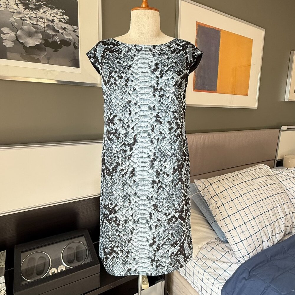 / MICHAEL Michael Kors Snake Skin Print Studded Shift Dress Porcelain Blue XS